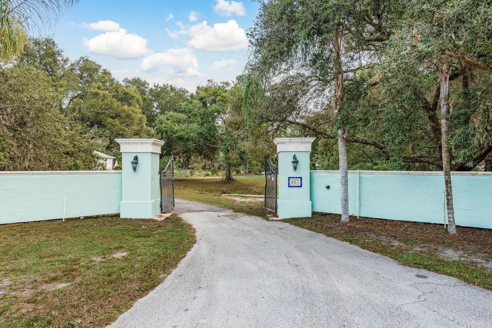 Image 46 of 61 For 401 Old East Lake Road