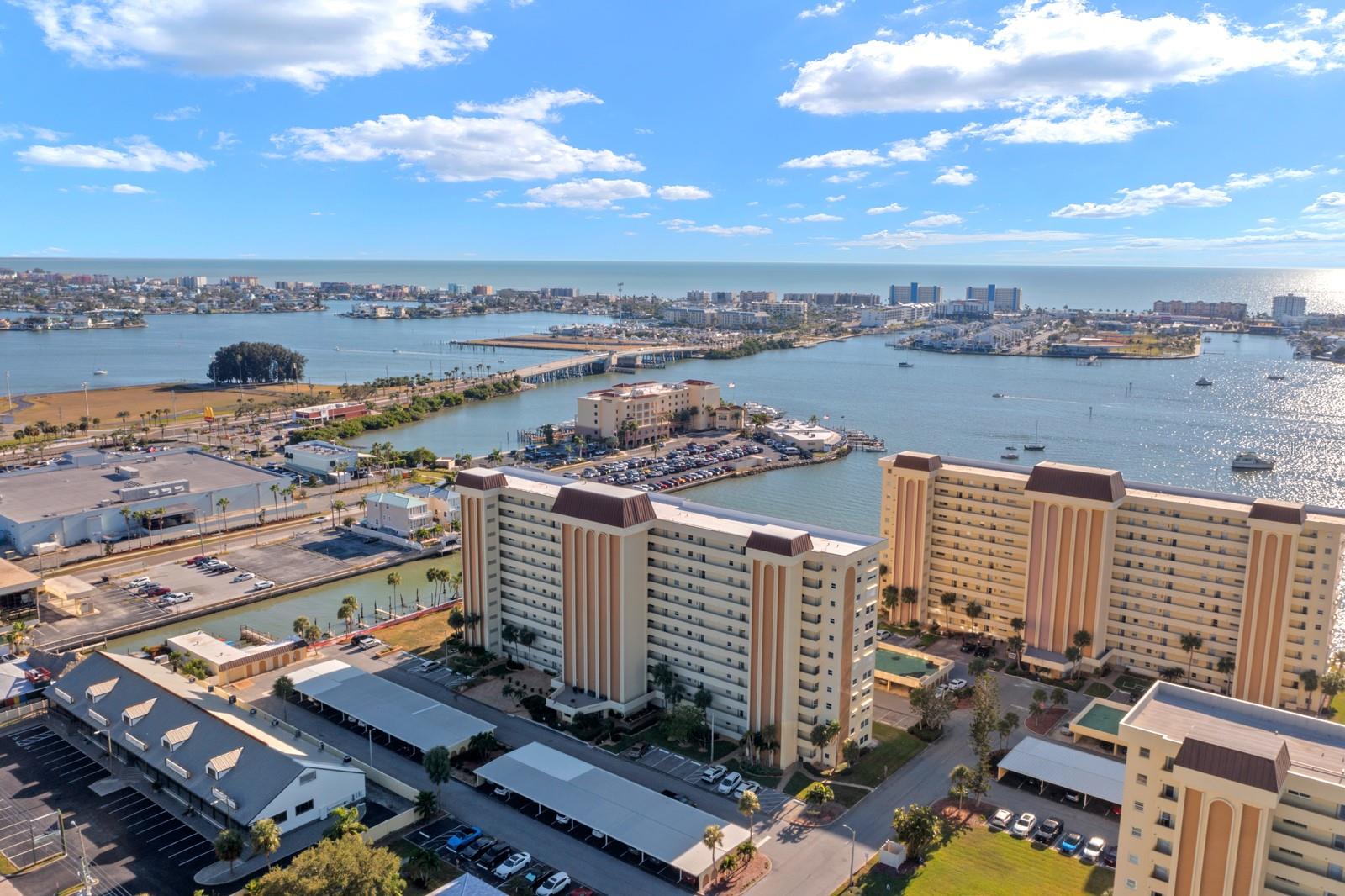 Image 20 of 24 For 4550 Cove Circle 305