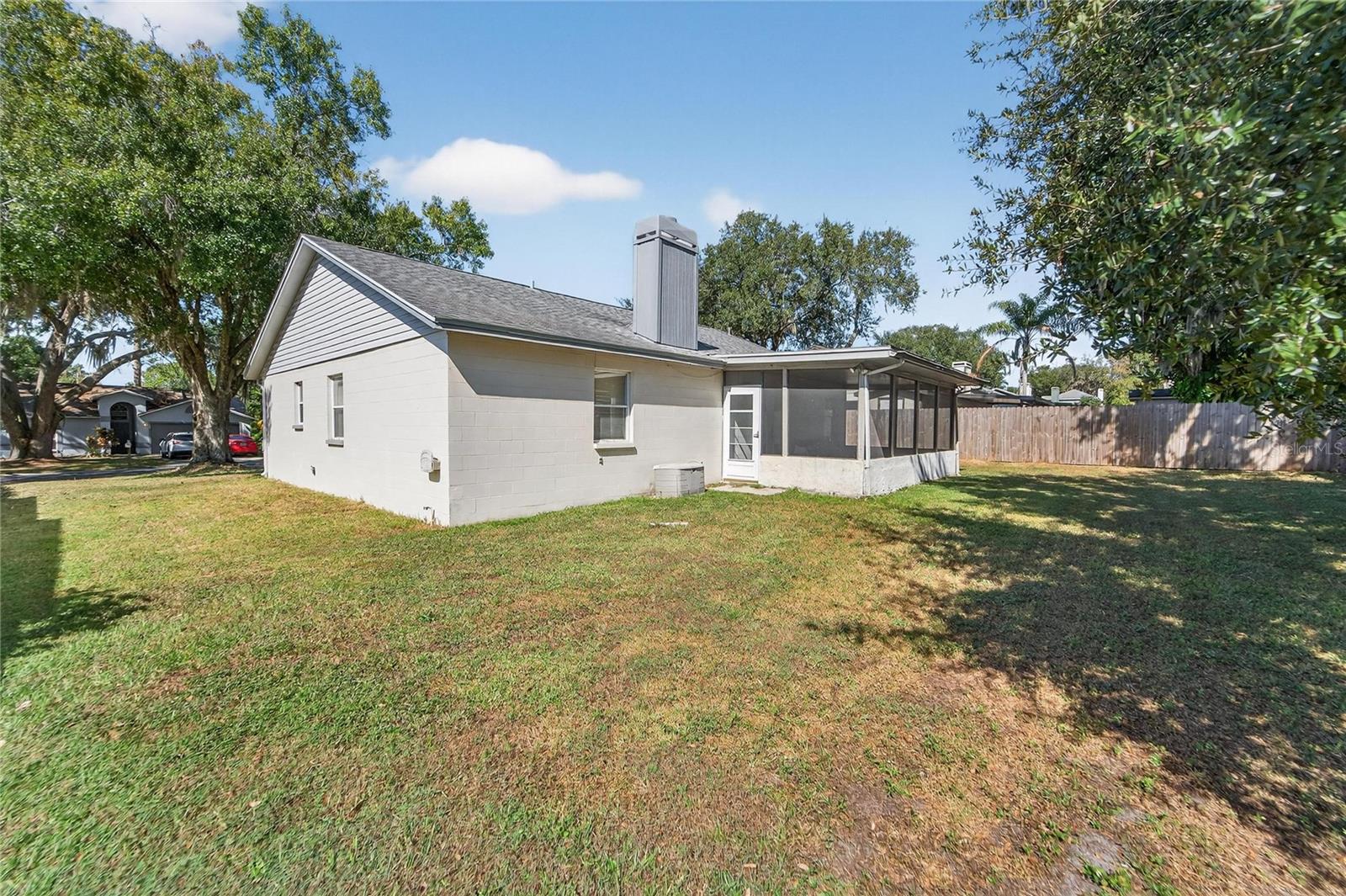 Image 10 of 66 For 204 Sugar Creek Drive