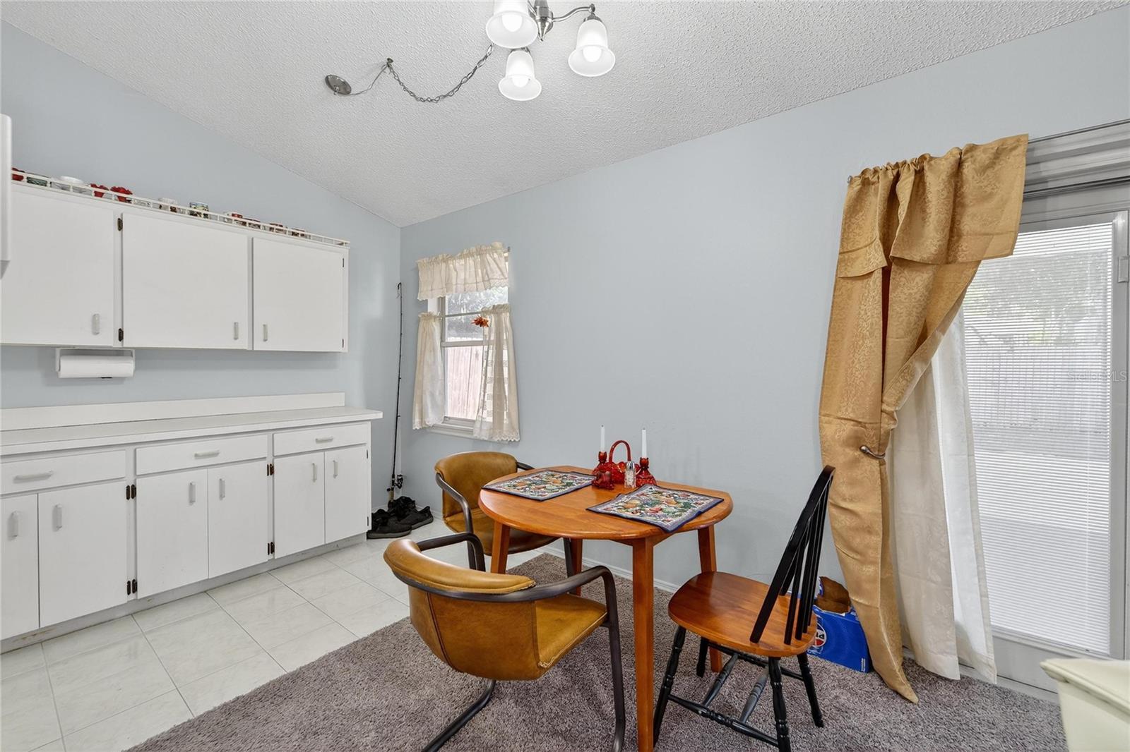 Image 29 of 66 For 204 Sugar Creek Drive