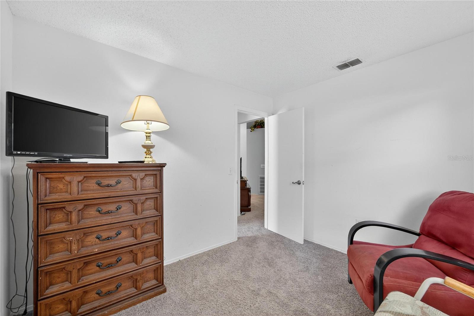 Image 33 of 66 For 204 Sugar Creek Drive