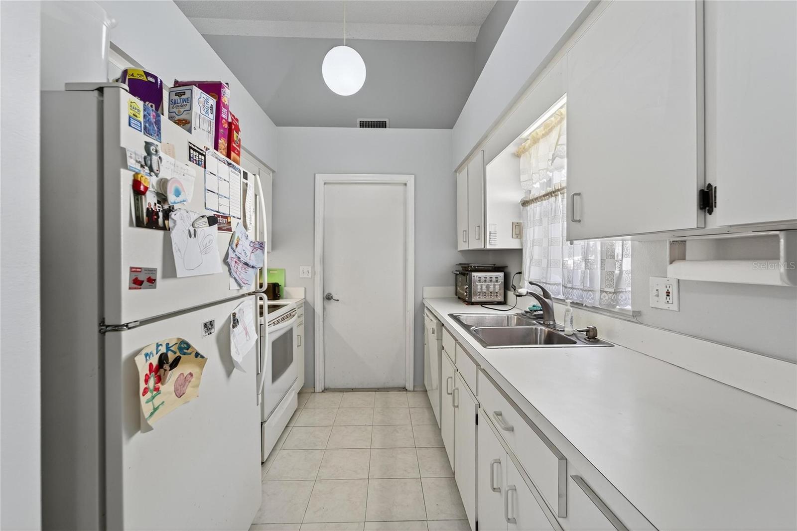 Image 39 of 66 For 204 Sugar Creek Drive