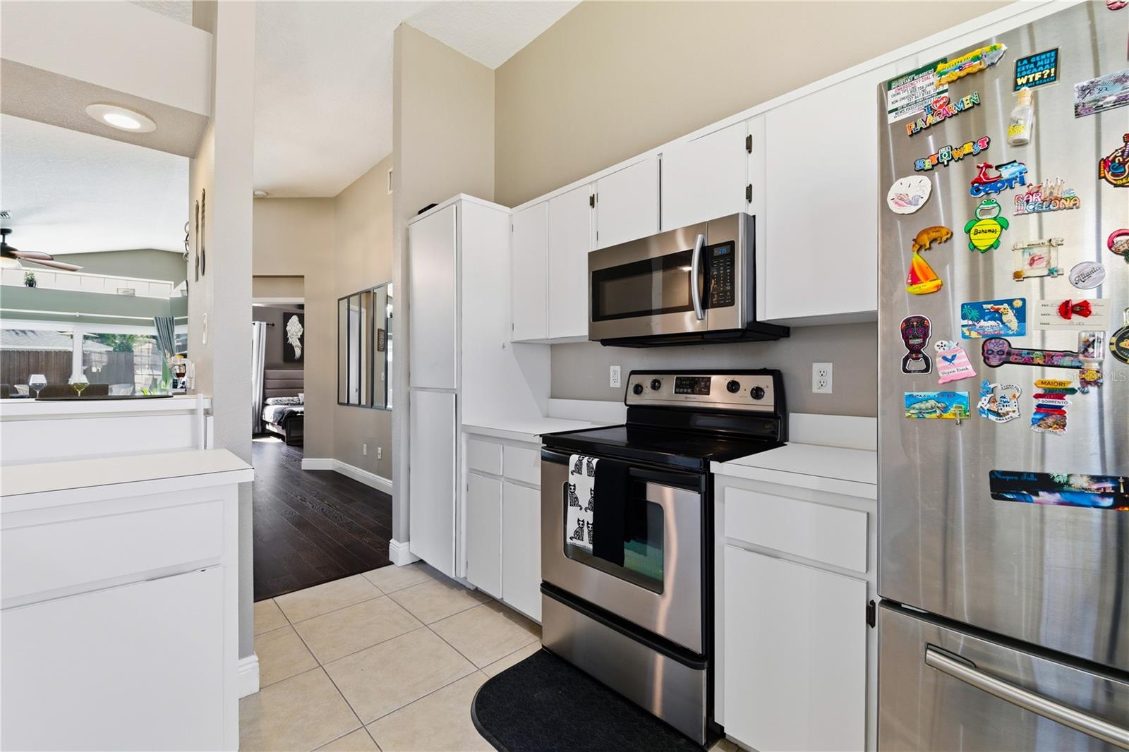 Image 11 of 40 For 7044 Woodhall Avenue