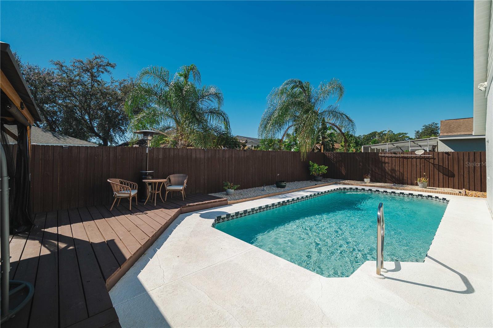 Image 26 of 40 For 7044 Woodhall Avenue