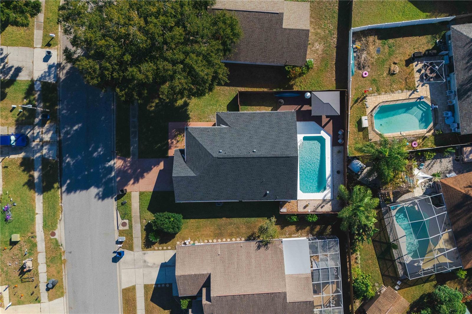 Image 36 of 40 For 7044 Woodhall Avenue