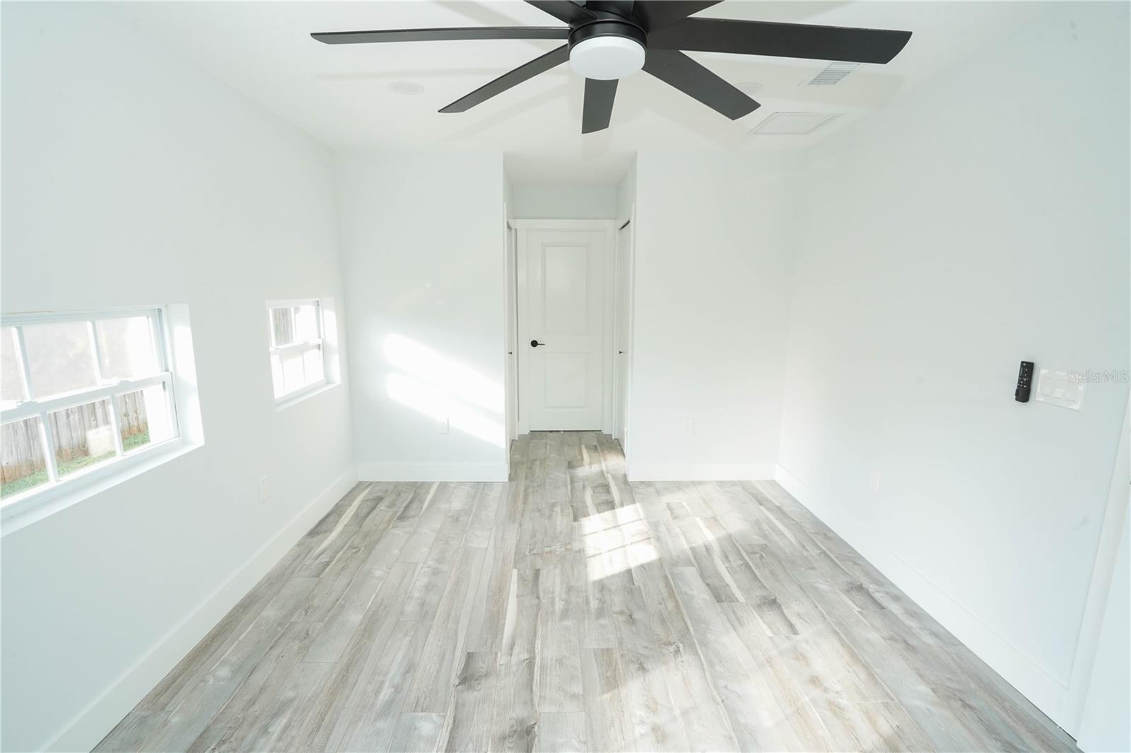 Image 16 of 33 For 5817 Dartmouth Avenue N