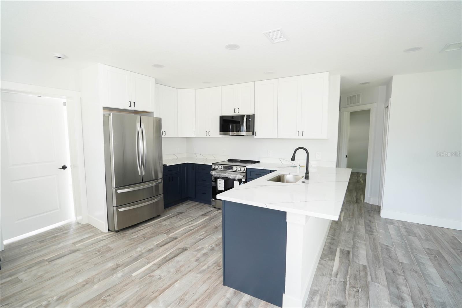 Image 2 of 33 For 5817 Dartmouth Avenue N