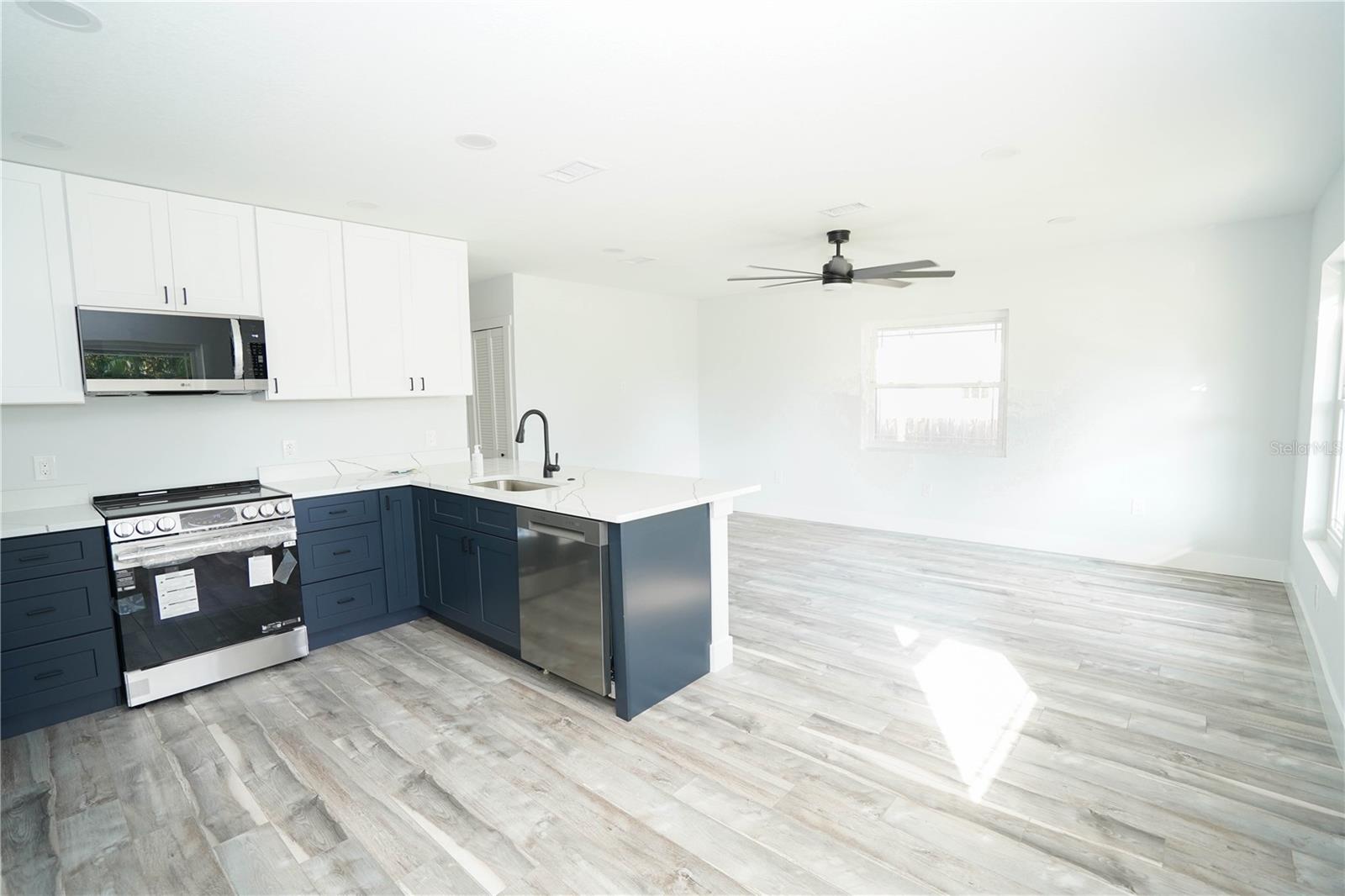 Image 4 of 33 For 5817 Dartmouth Avenue N