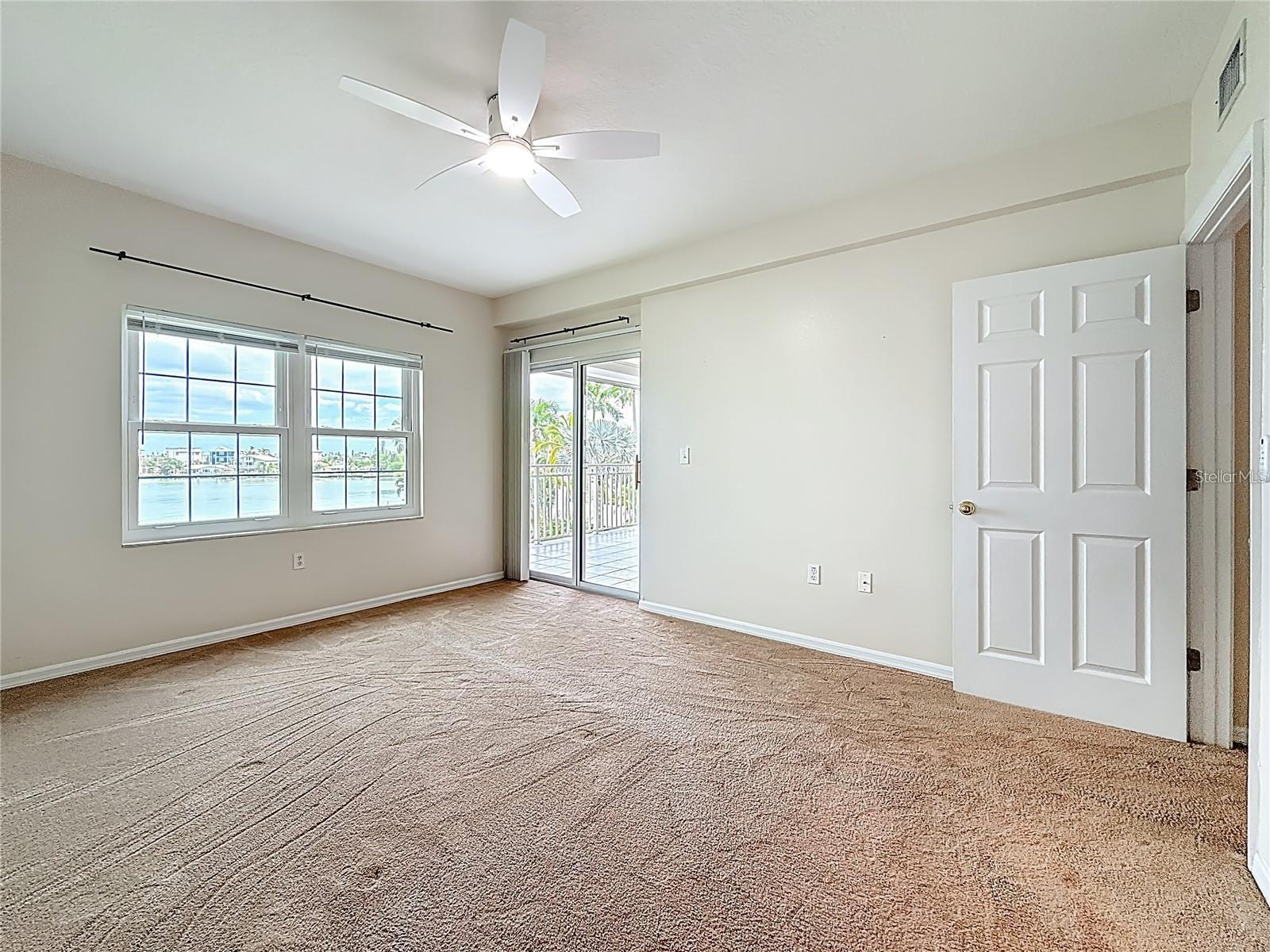 Image 36 of 97 For 399 150th Avenue 218