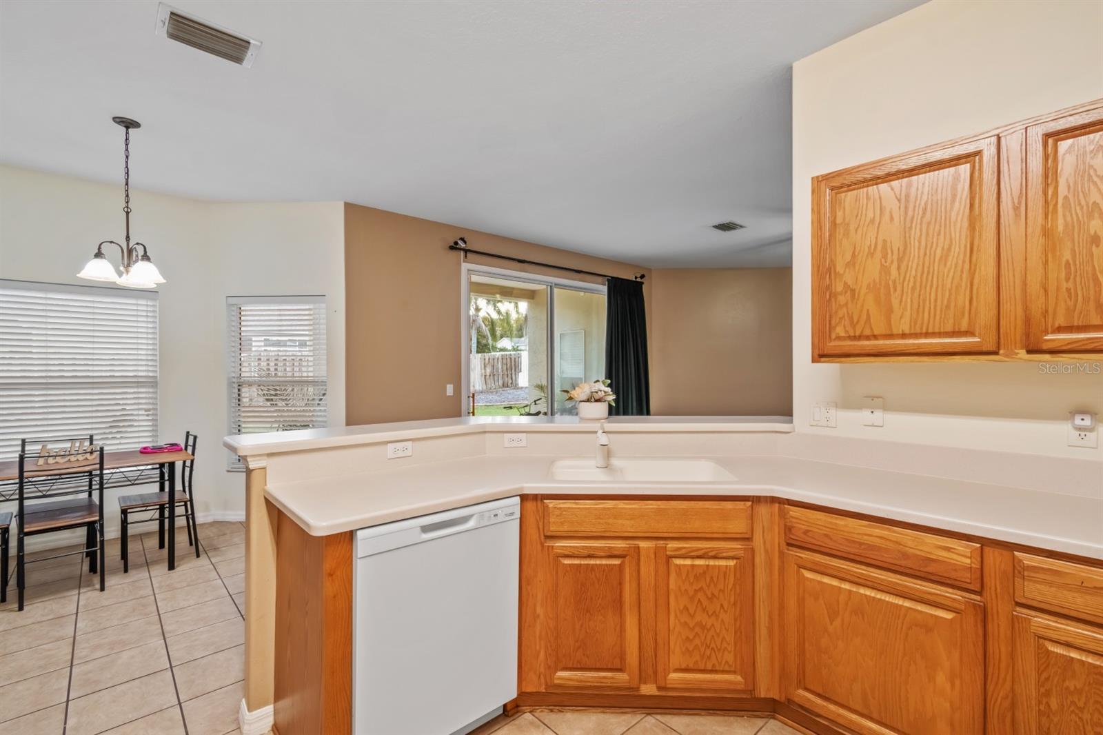 Image 17 of 44 For 2640 25th Street