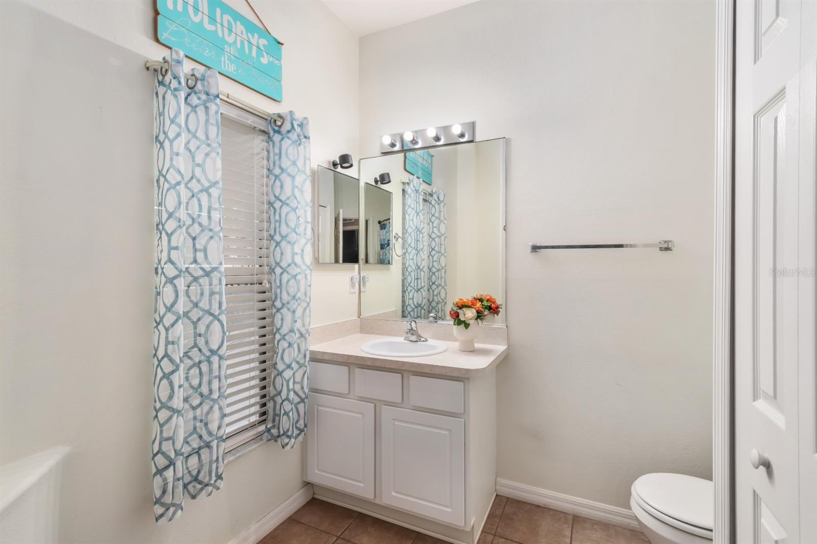 Image 34 of 44 For 2640 25th Street