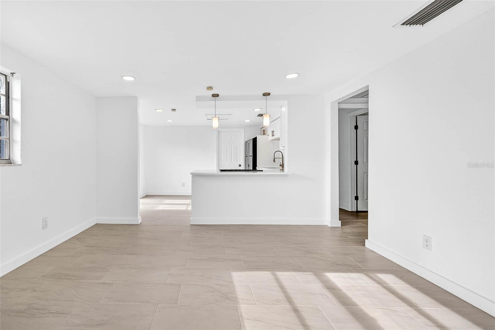 Image 12 of 64 For 6801 Faul Street