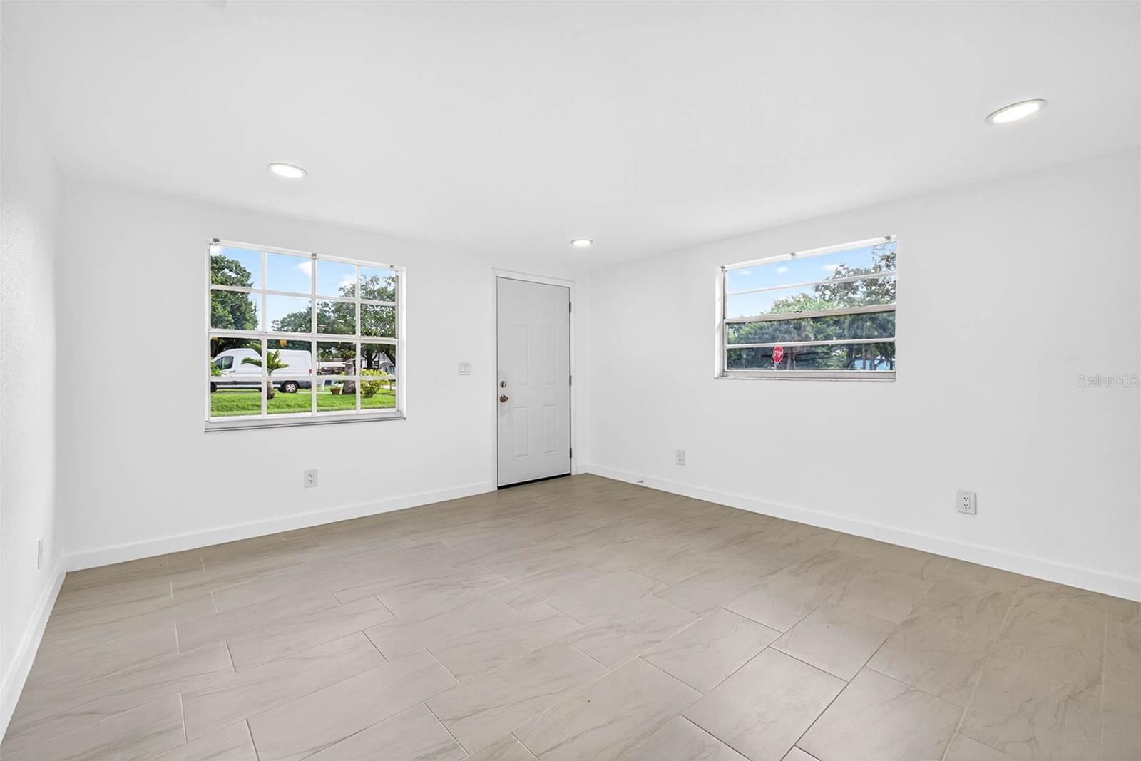 Image 13 of 64 For 6801 Faul Street