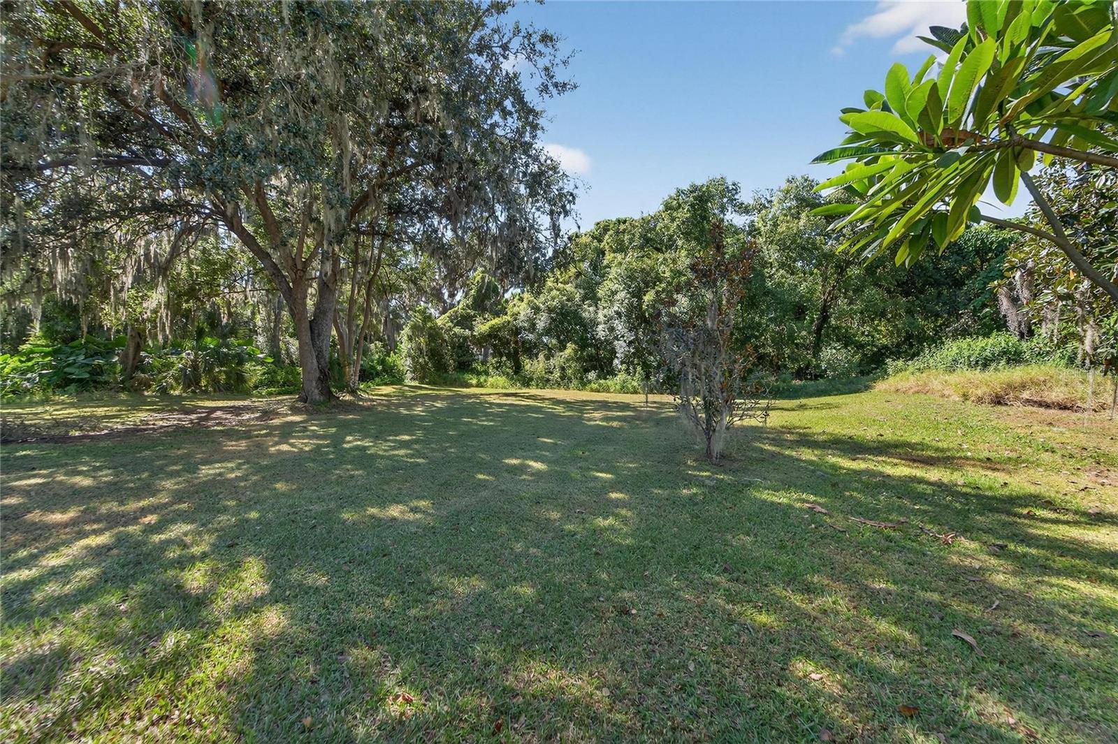 Image 23 of 99 For 332 Holloway Road