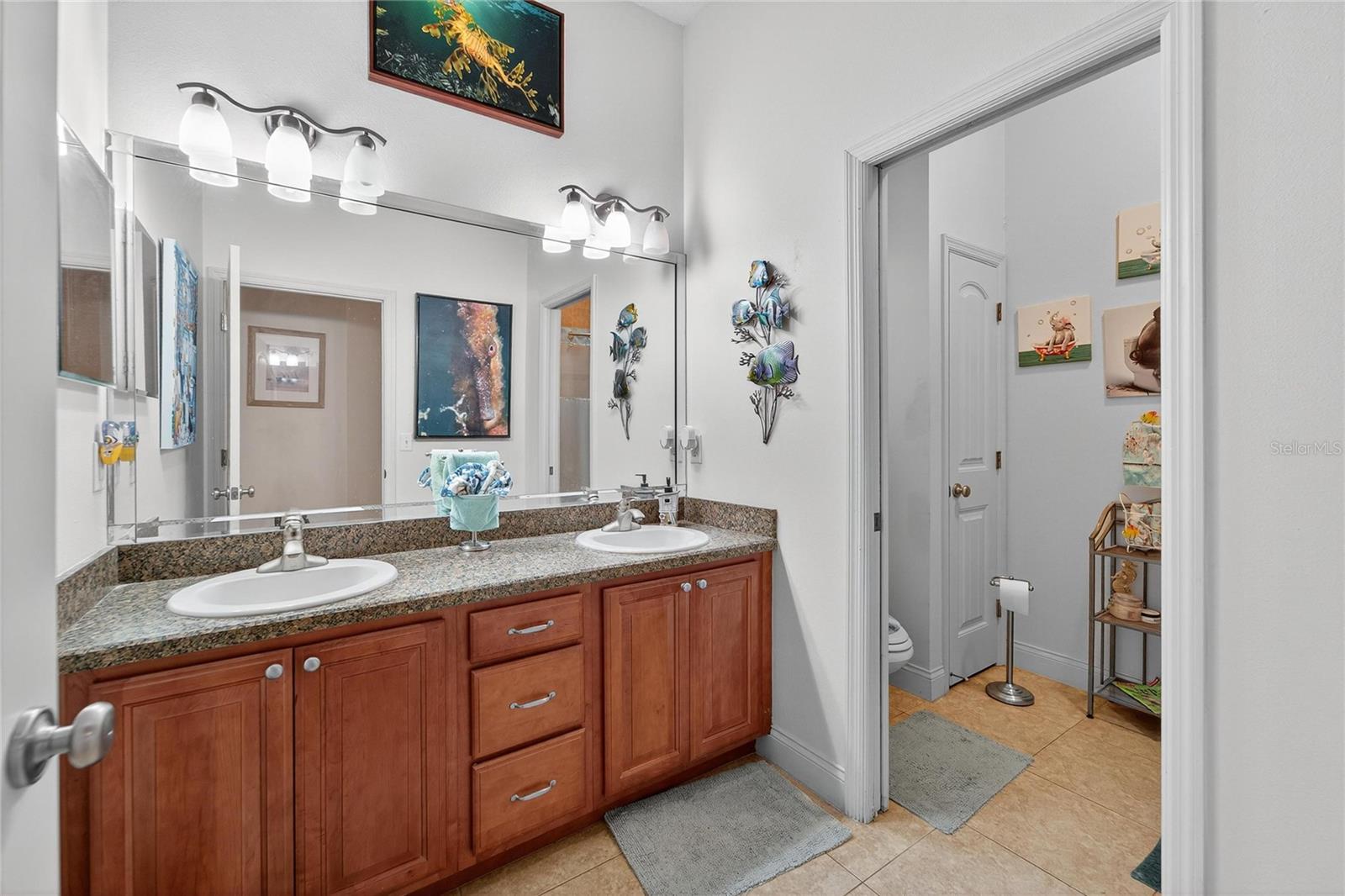 Image 34 of 99 For 332 Holloway Road