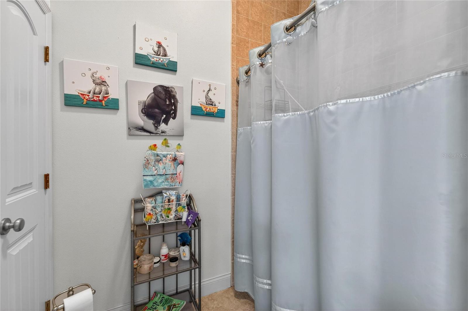 Image 35 of 99 For 332 Holloway Road