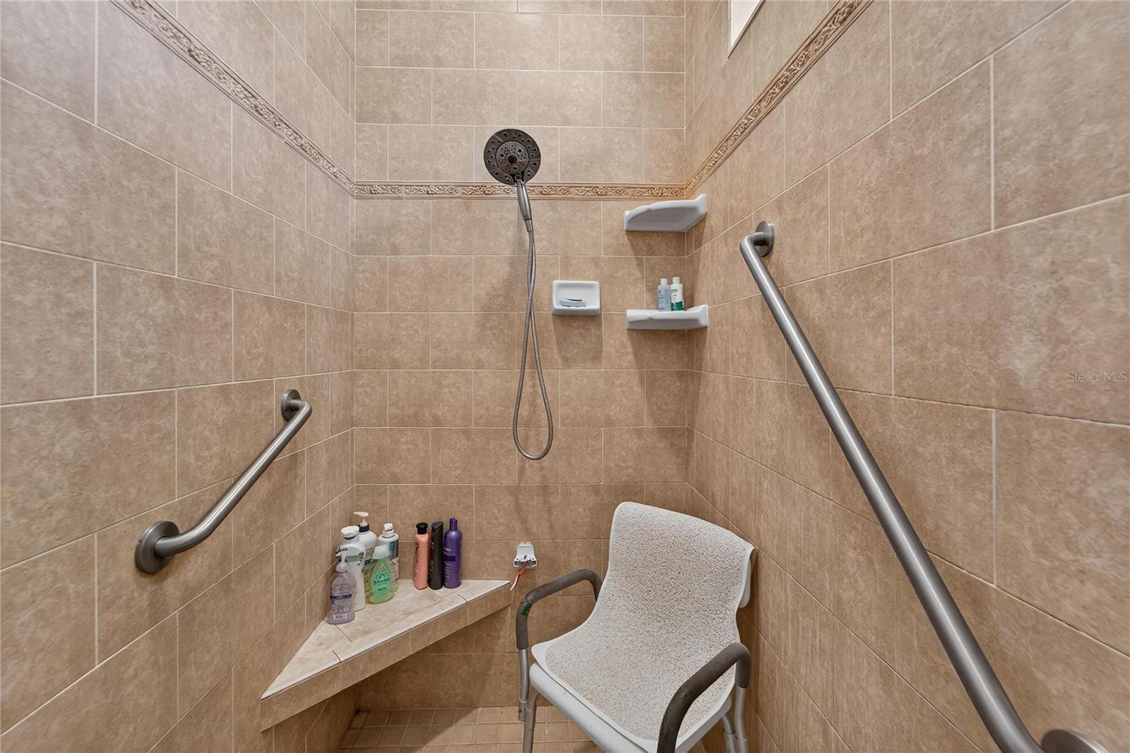 Image 51 of 99 For 332 Holloway Road