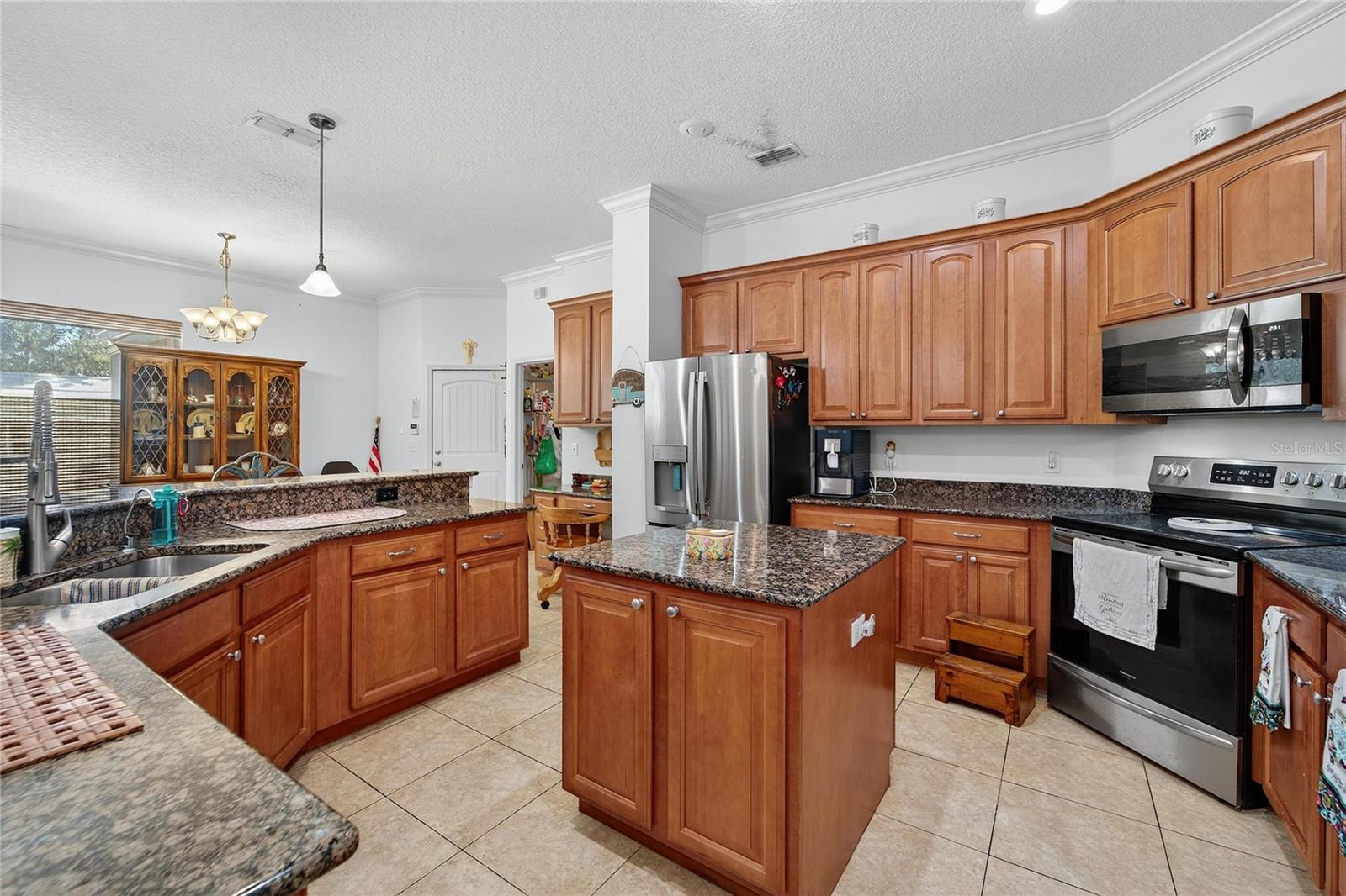 Image 64 of 99 For 332 Holloway Road