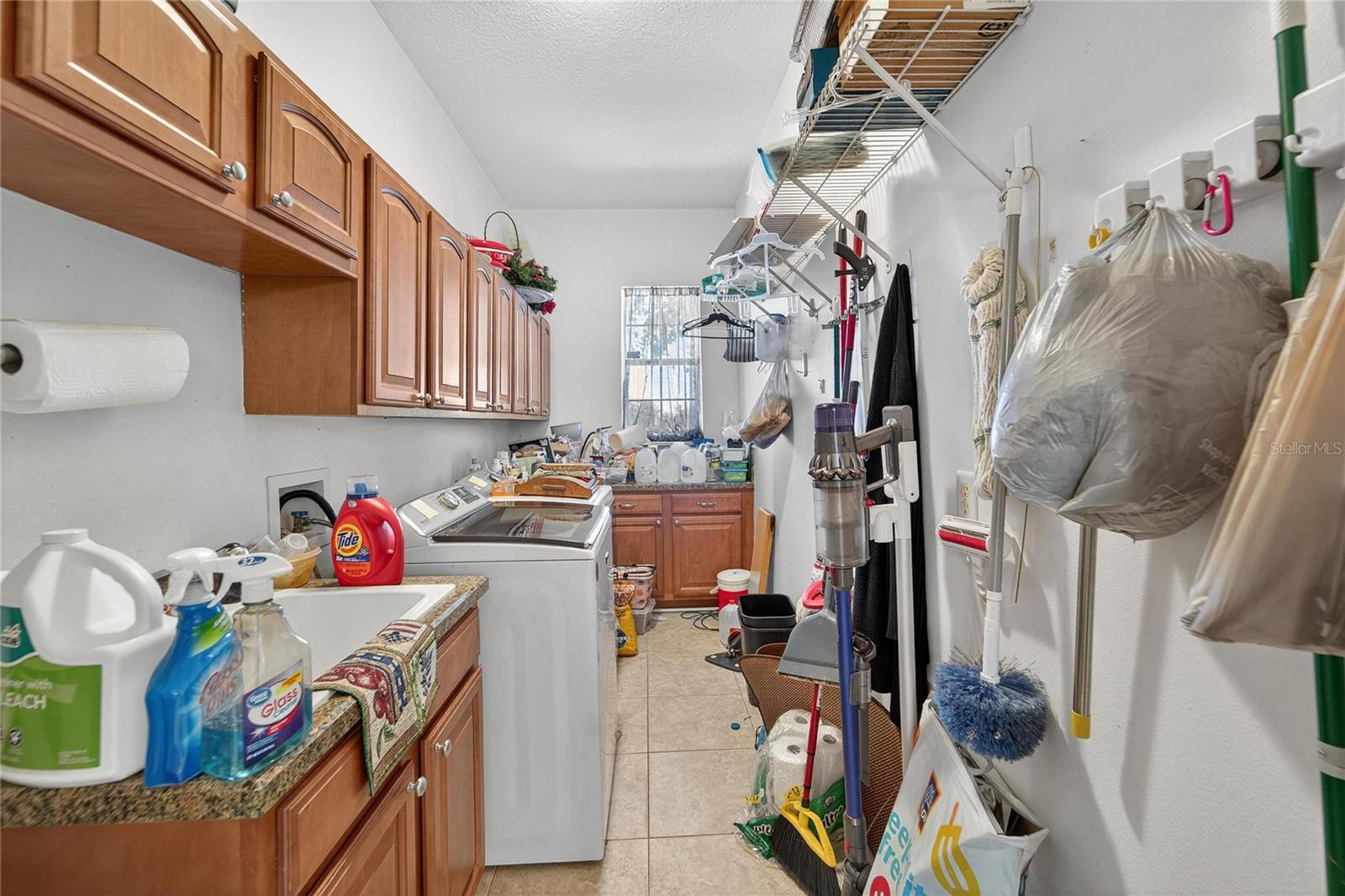 Image 71 of 99 For 332 Holloway Road