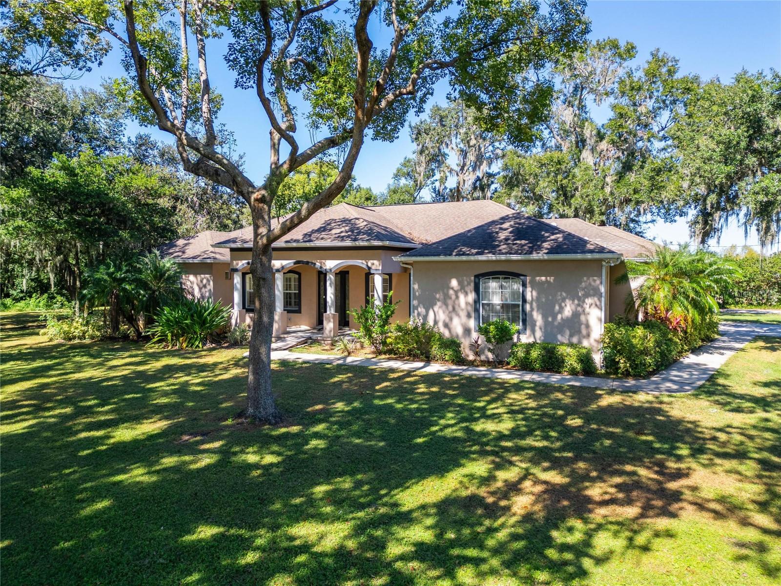 Image 75 of 99 For 332 Holloway Road