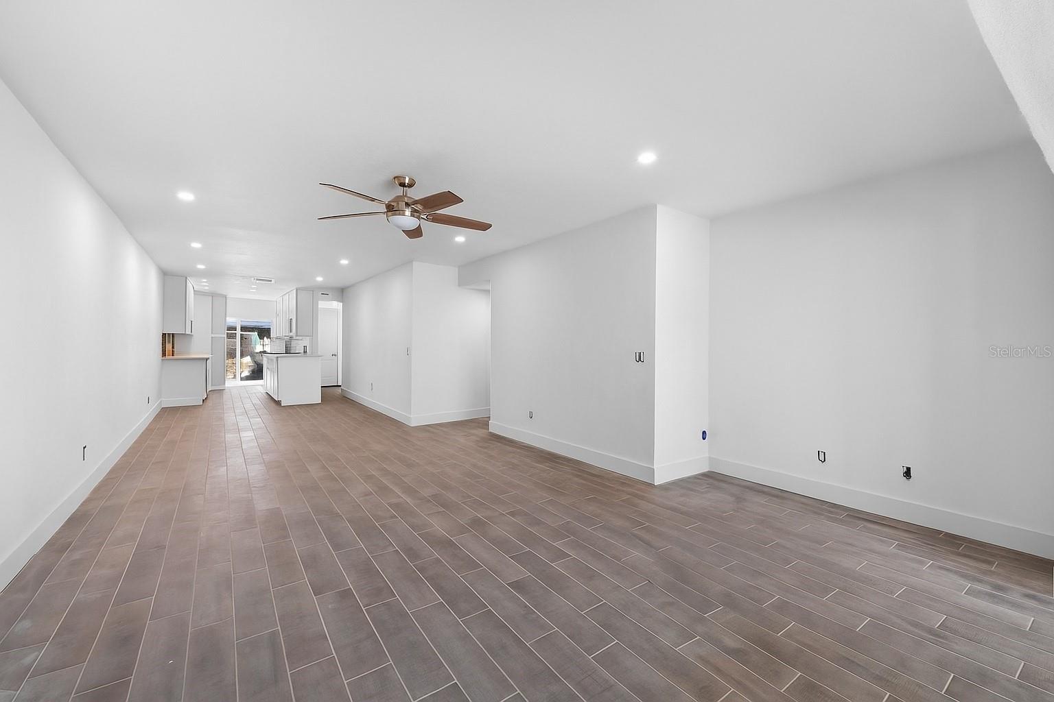 Image 10 of 24 For 511 Boca Ciega Point Boulevard N