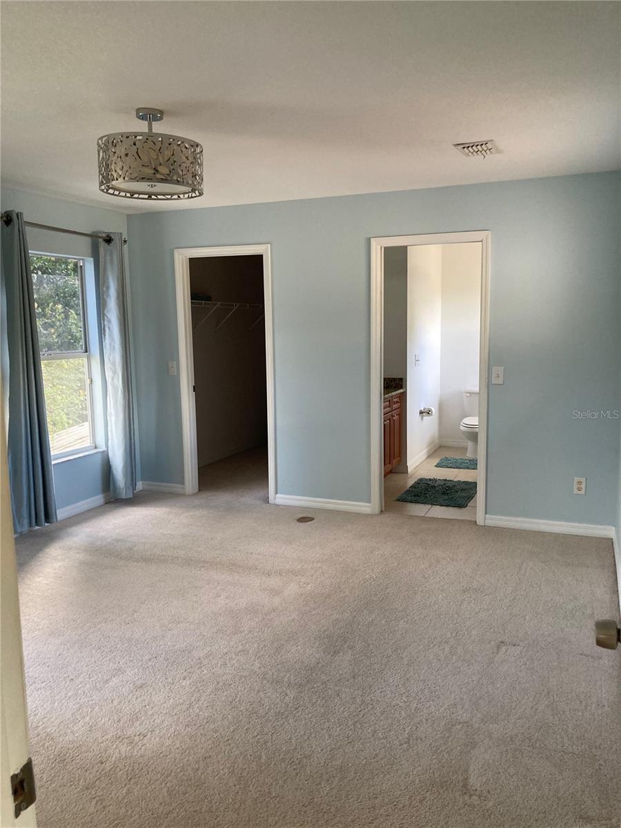 Image 24 of 32 For 1702 North Street