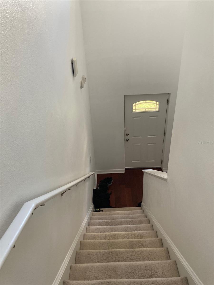 Image 28 of 32 For 1702 North Street