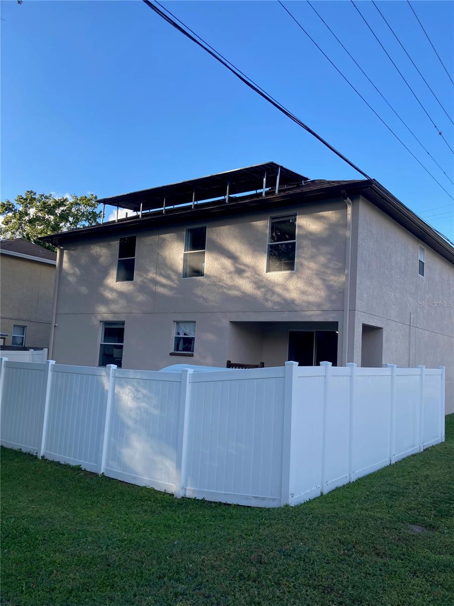 Image 30 of 32 For 1702 North Street