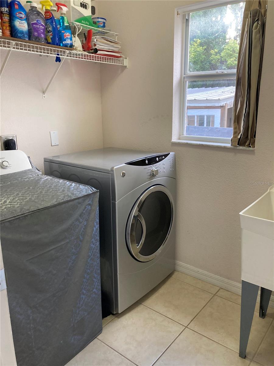 Image 32 of 32 For 1702 North Street