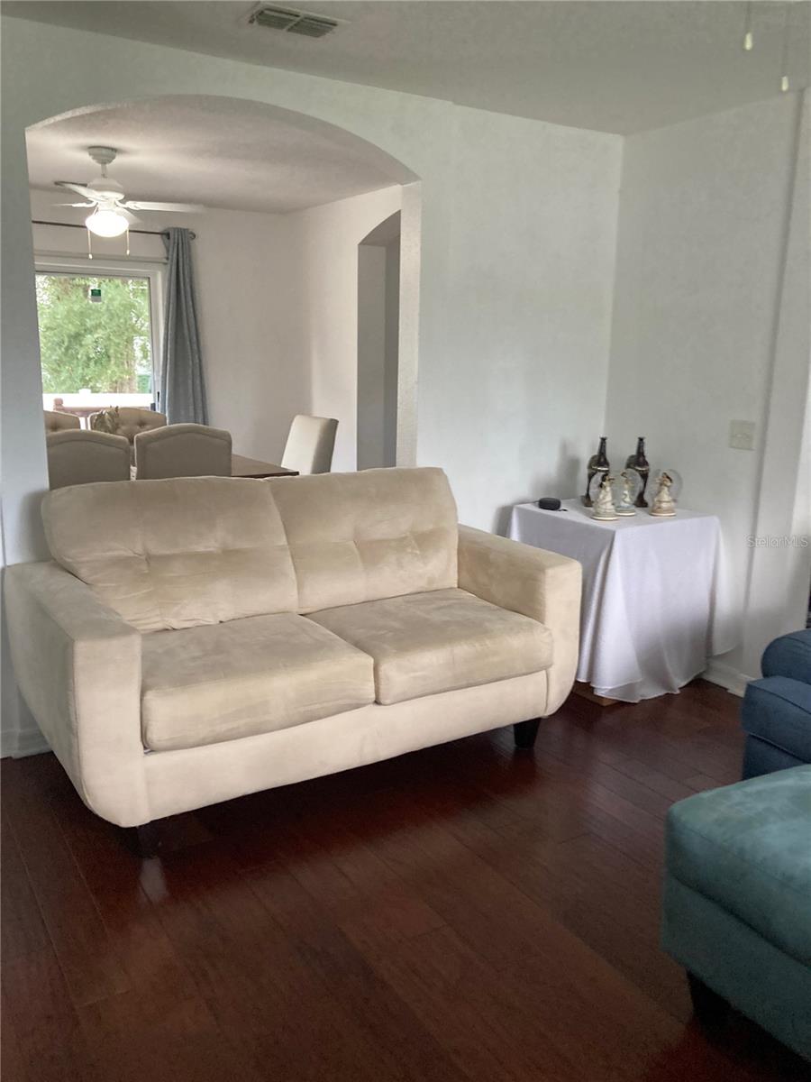 Image 4 of 32 For 1702 North Street