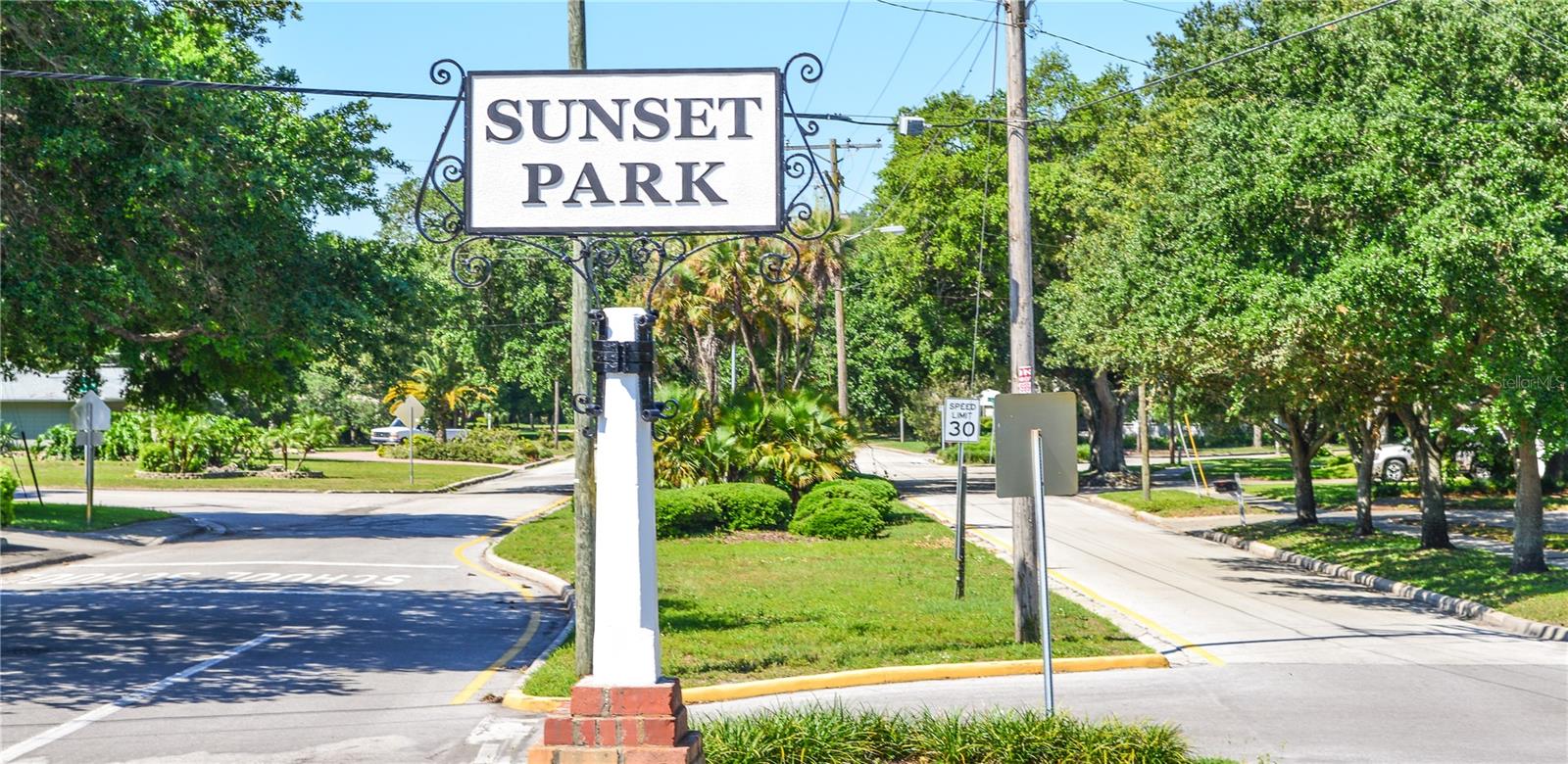 Image 5 of 11 For 4506 Longfellow Avenue