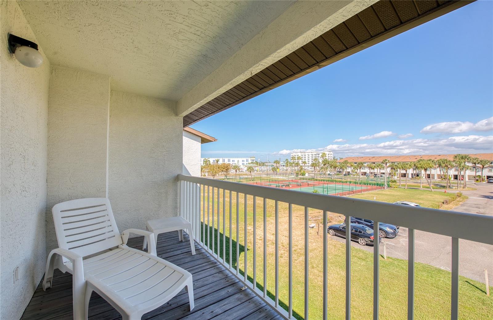 Image 39 of 61 For 285 Madeira Circle