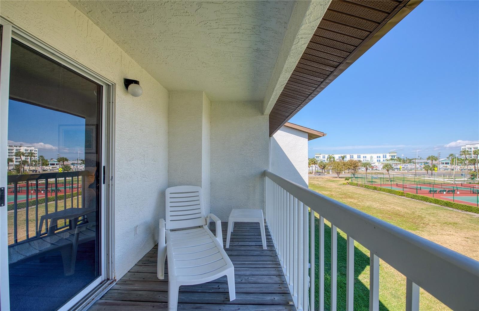 Image 42 of 61 For 285 Madeira Circle