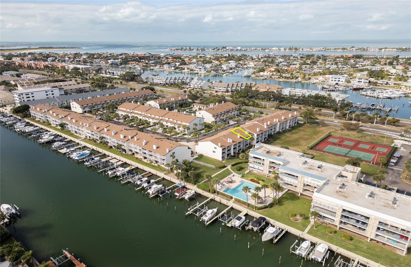 Image 51 of 61 For 285 Madeira Circle