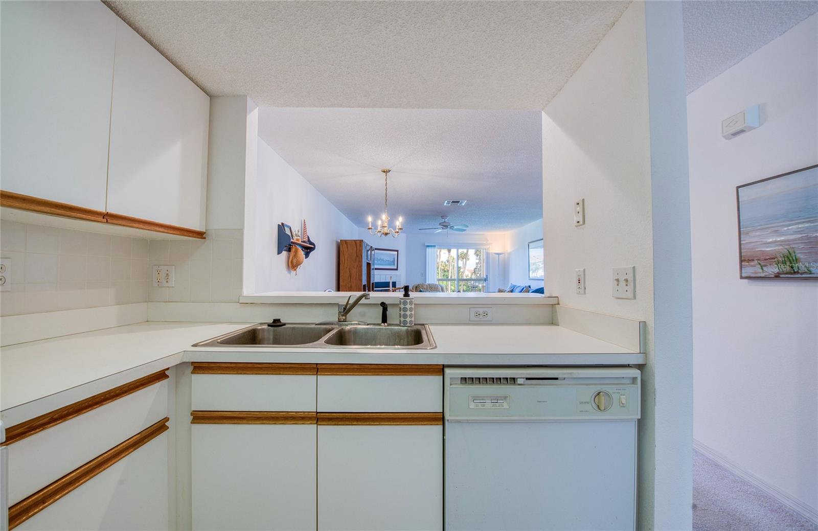 Image 8 of 61 For 285 Madeira Circle