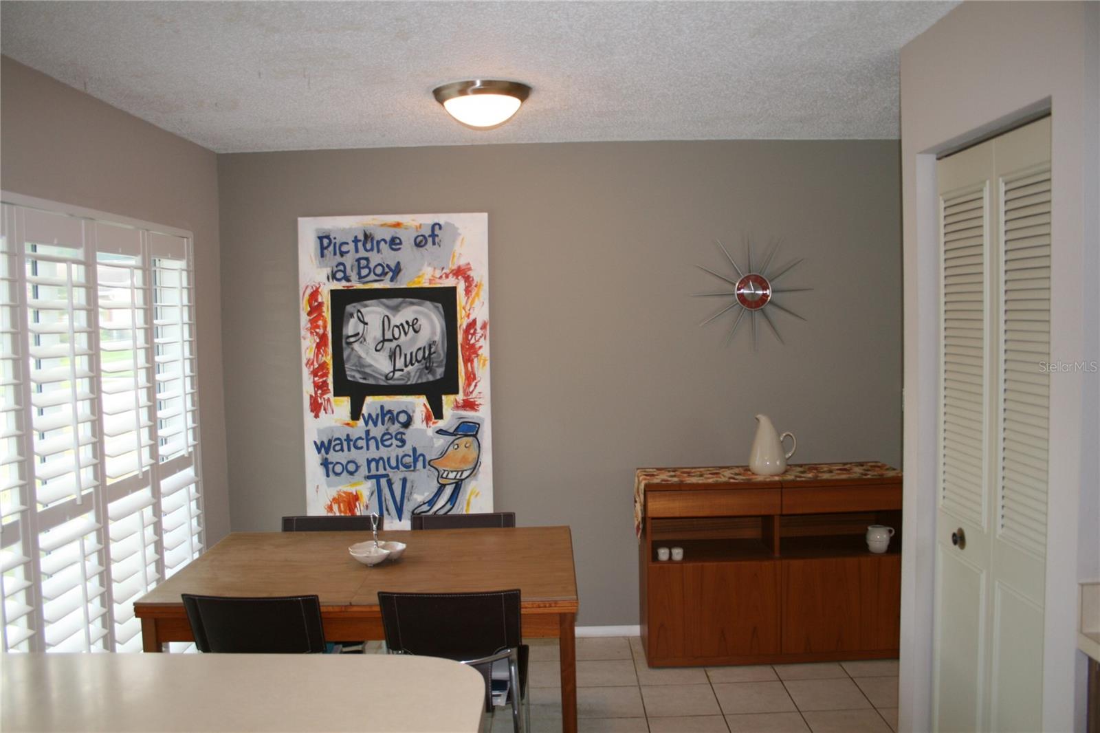 Image 15 of 25 For 2567 Knoll Street W