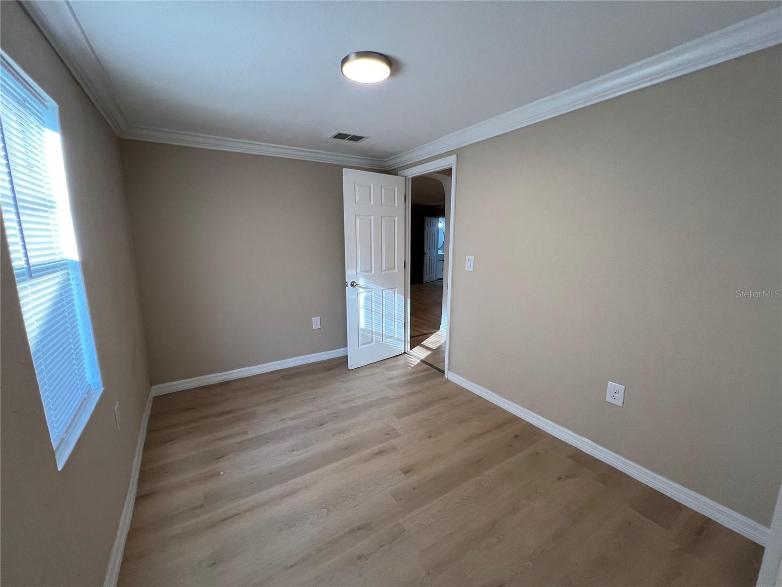 Image 20 of 46 For 816 Drane Street Nw