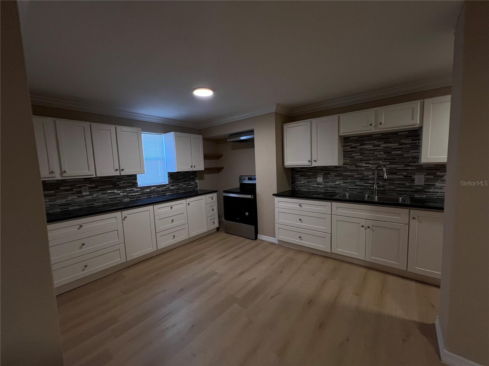 Image 26 of 46 For 816 Drane Street Nw