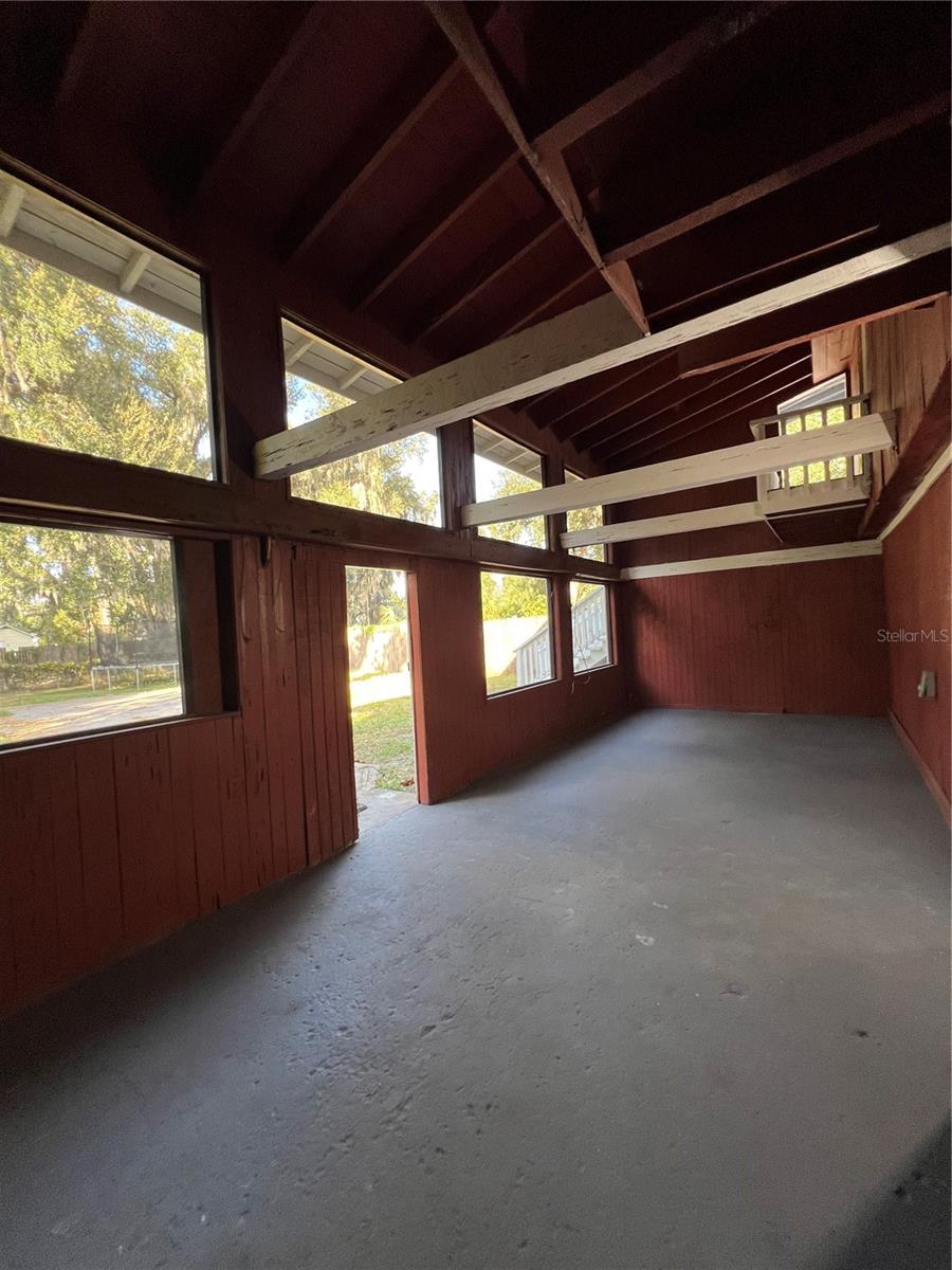 Image 34 of 46 For 816 Drane Street Nw