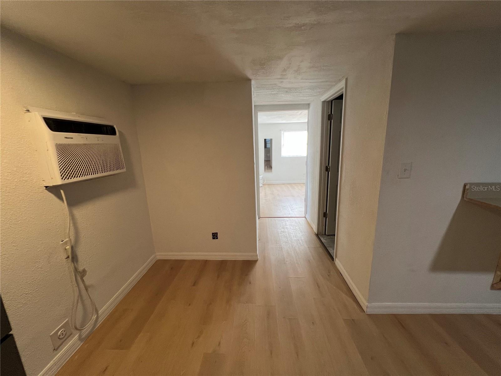 Image 41 of 46 For 816 Drane Street Nw