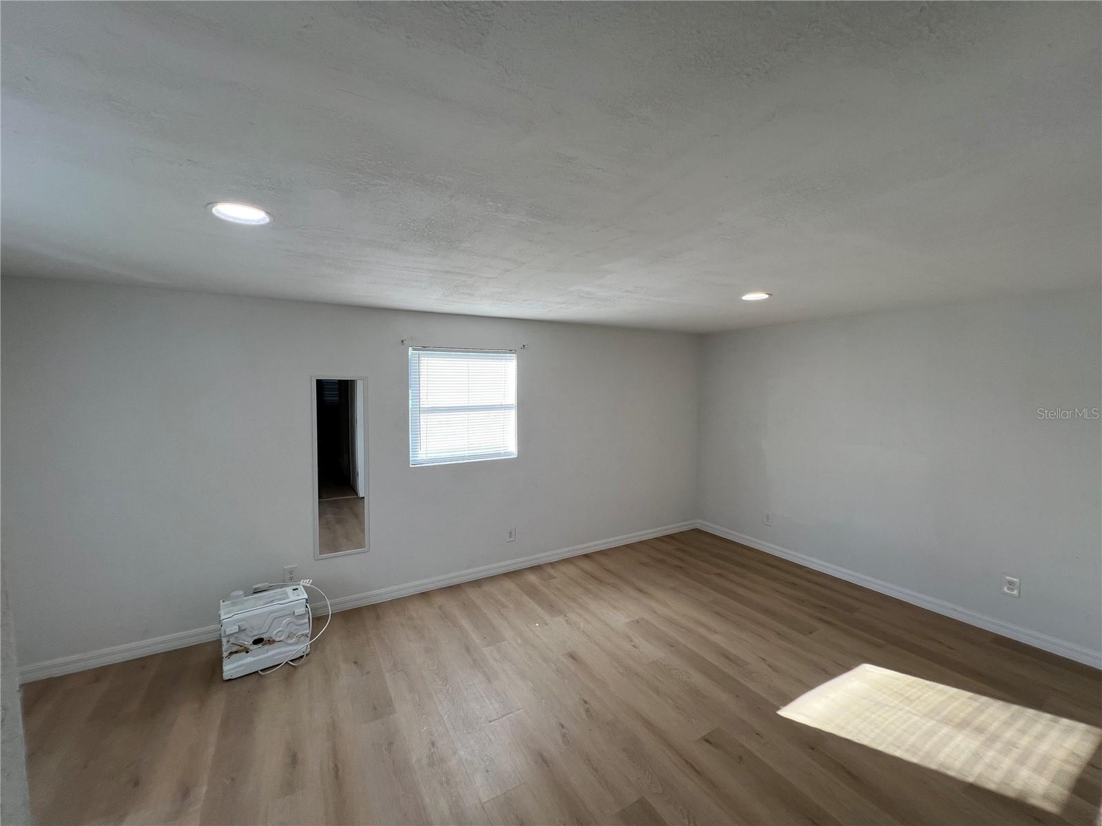 Image 43 of 46 For 816 Drane Street Nw