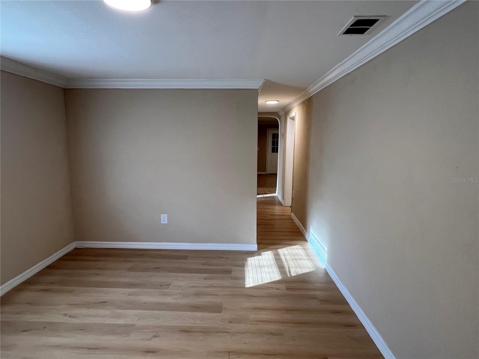 Image 7 of 46 For 816 Drane Street Nw