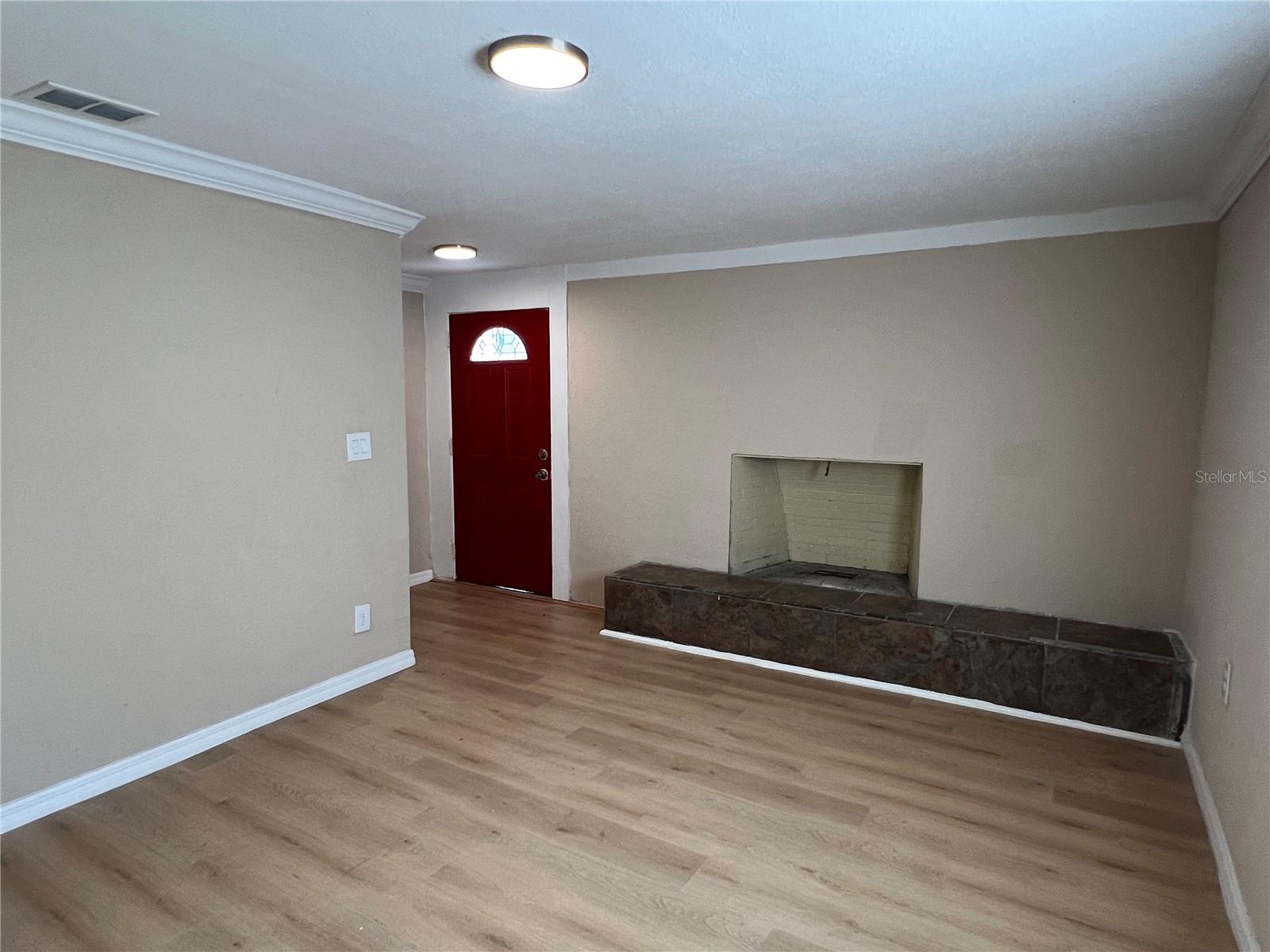 Image 8 of 46 For 816 Drane Street Nw