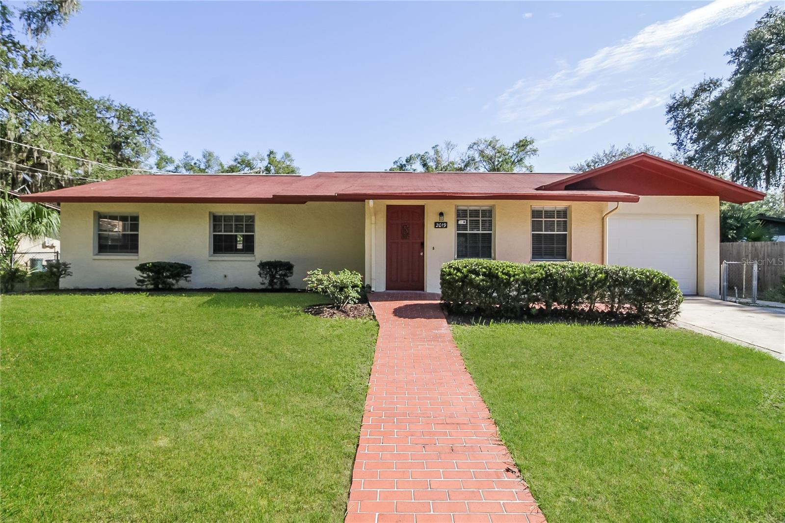 Details for 2019 Coronado, SANFORD, FL 32771