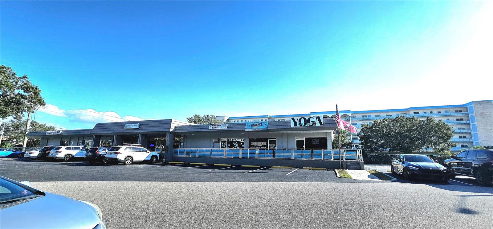 Image 37 of 43 For 2960 59th Street S 202