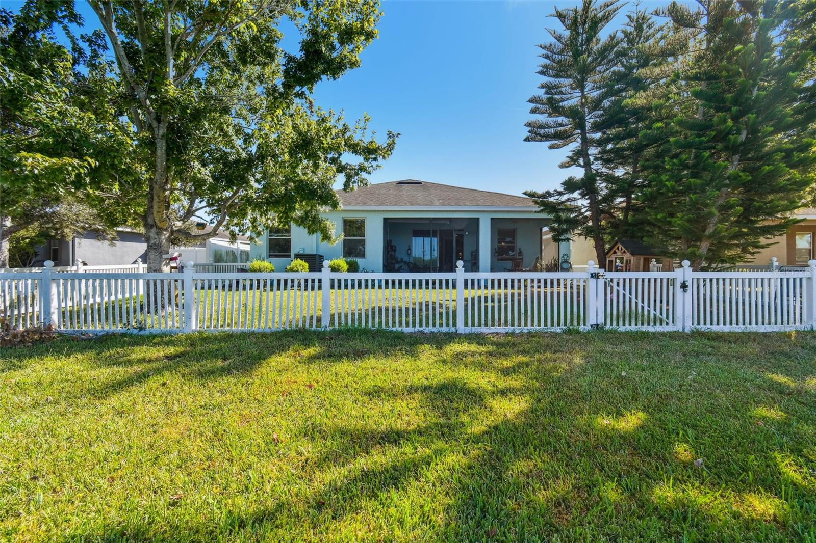 Image 41 of 47 For 1110 Lauren Manor Loop