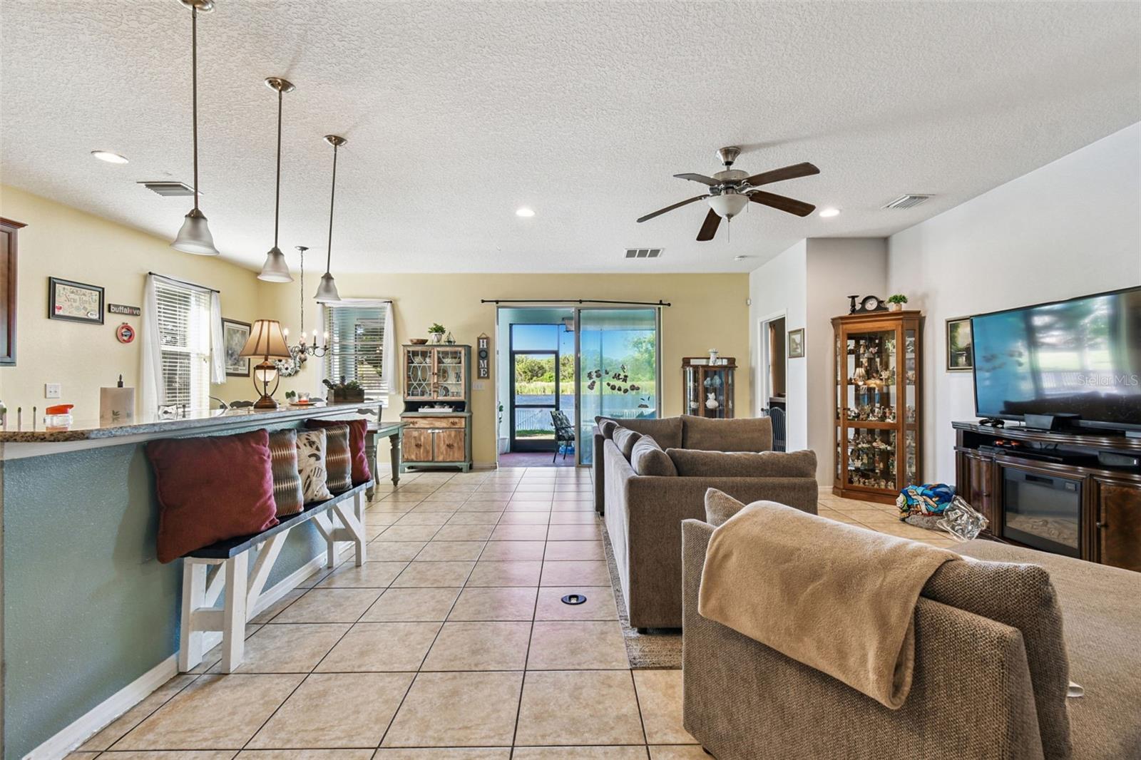 Image 7 of 47 For 1110 Lauren Manor Loop