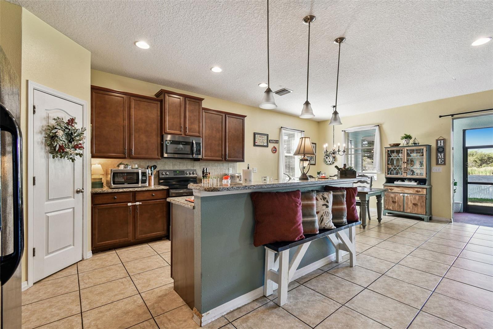 Image 8 of 47 For 1110 Lauren Manor Loop