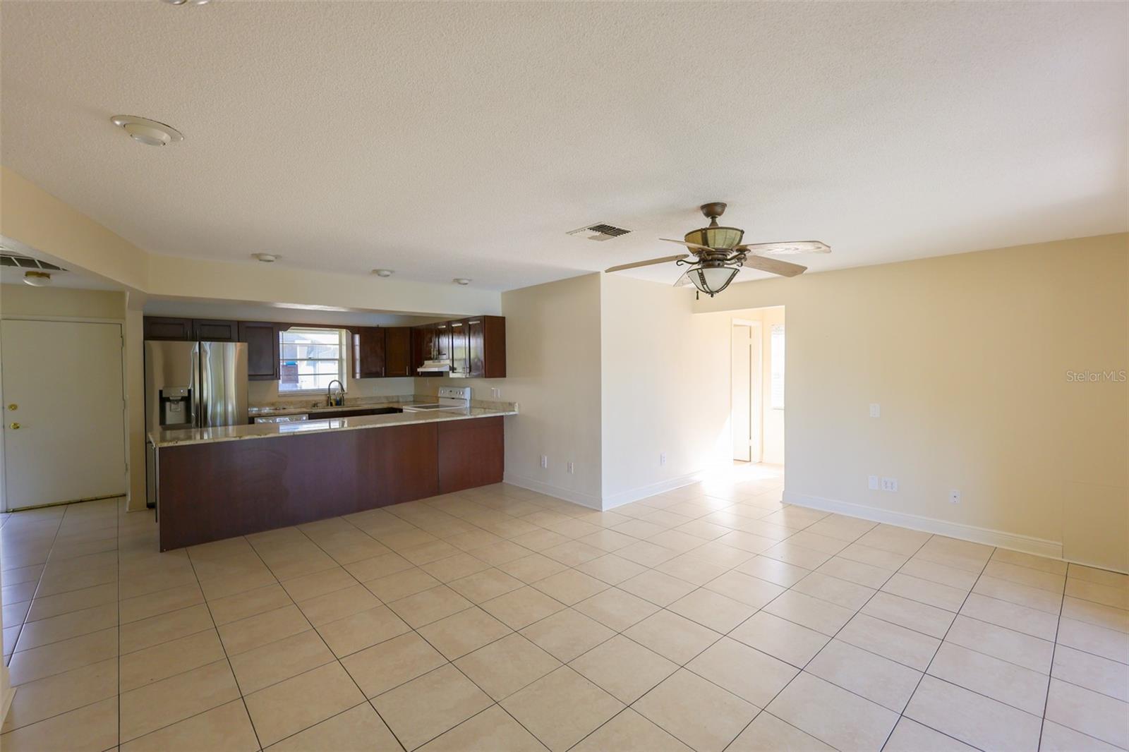 Image 7 of 18 For 1960 Union Street 34