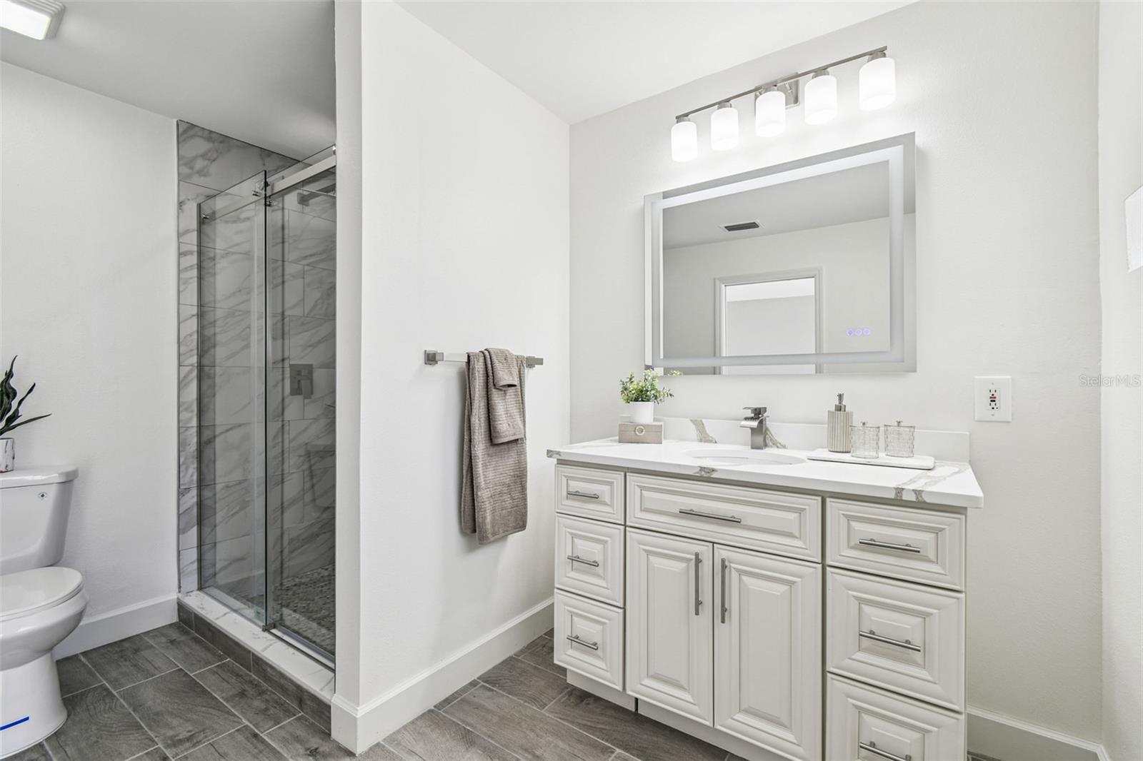 Image 40 of 51 For 2 Treasure Drive